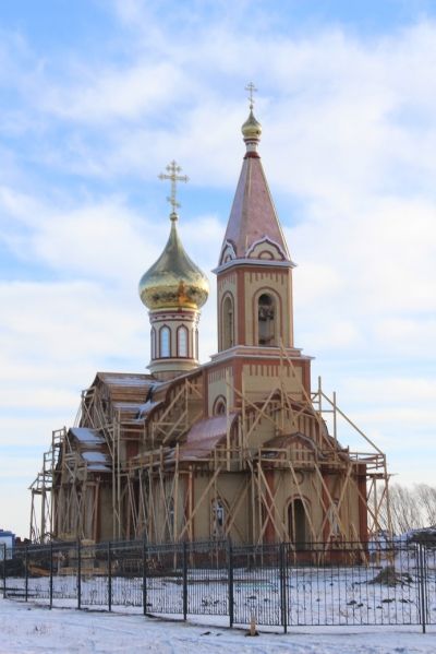Освещение и поднятие над храмом Сергия Радонежского куполов в Дрожжаном (ФОТОРЕПОРТАЖ)