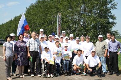 Участники автопробега инвалидов  в Дрожжановском районе