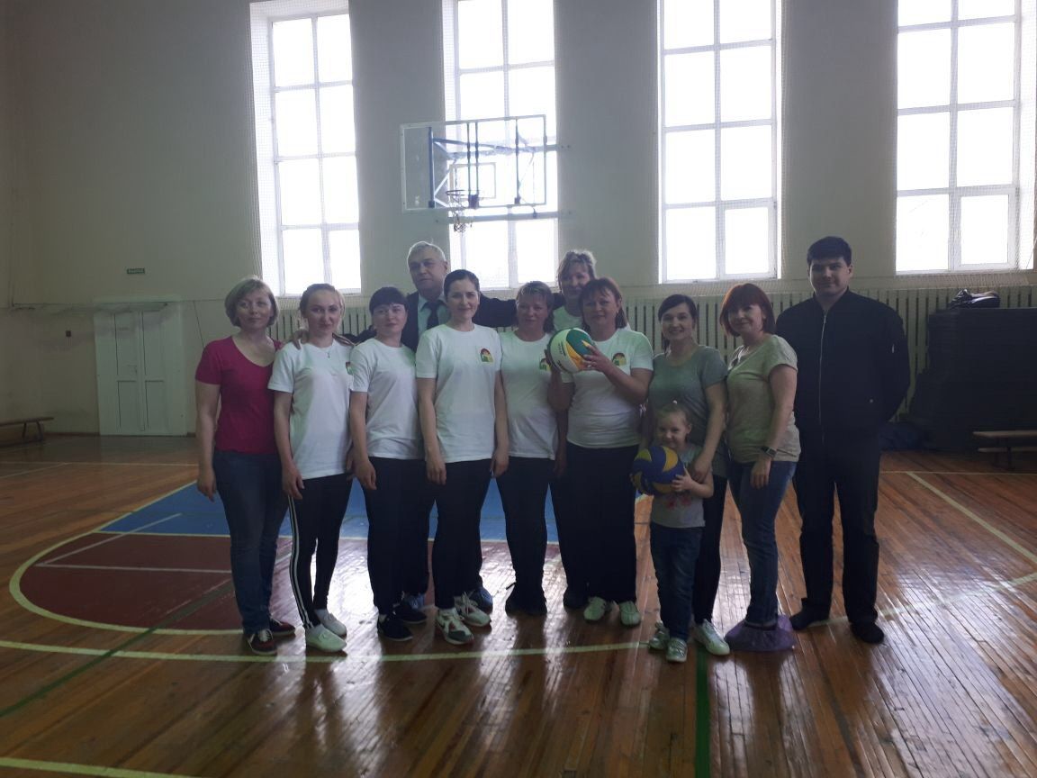 В Дрожжаном определились сильнейшие команды по волейболу среди женщин