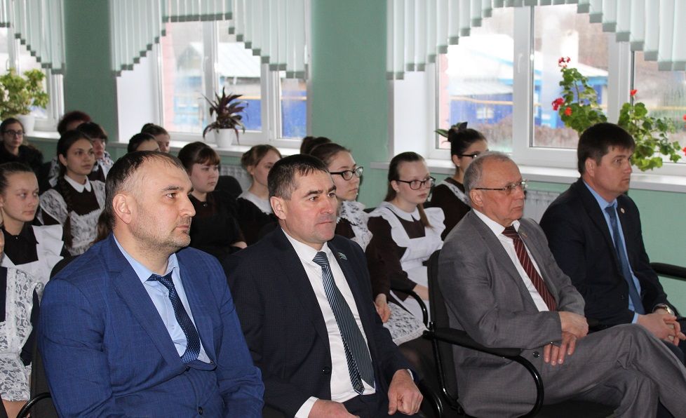 В Старошаймурзинской сош  прошёл Единый урок парламентаризма