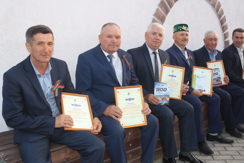 В Дрожжаном определены победители районного конкурса по благоустройству территорий