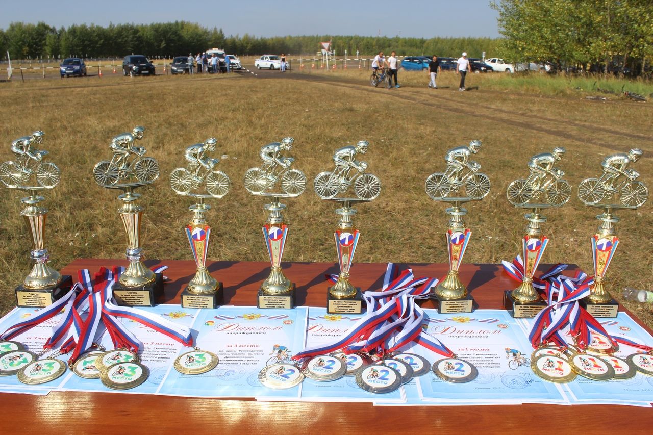 В Дрожжаном прошли соревнования по велоспорту