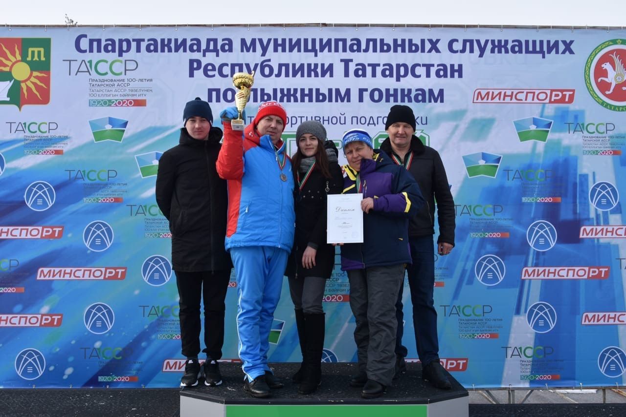 Дрожжановская команда муниципальных служащих заняла третье место