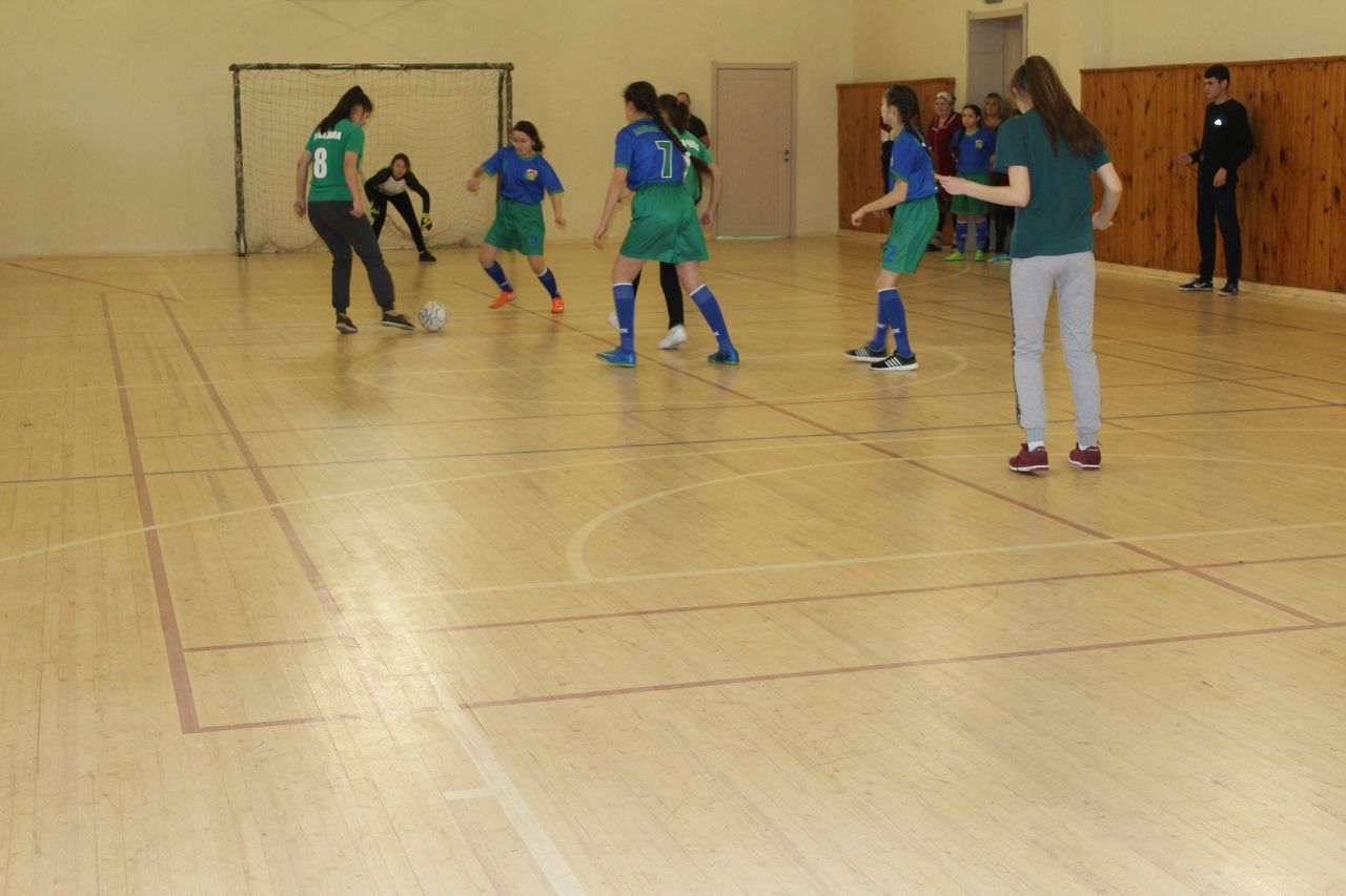 В Большеаксинской сош прошёл турнир по мини-футболу среди  девушек
