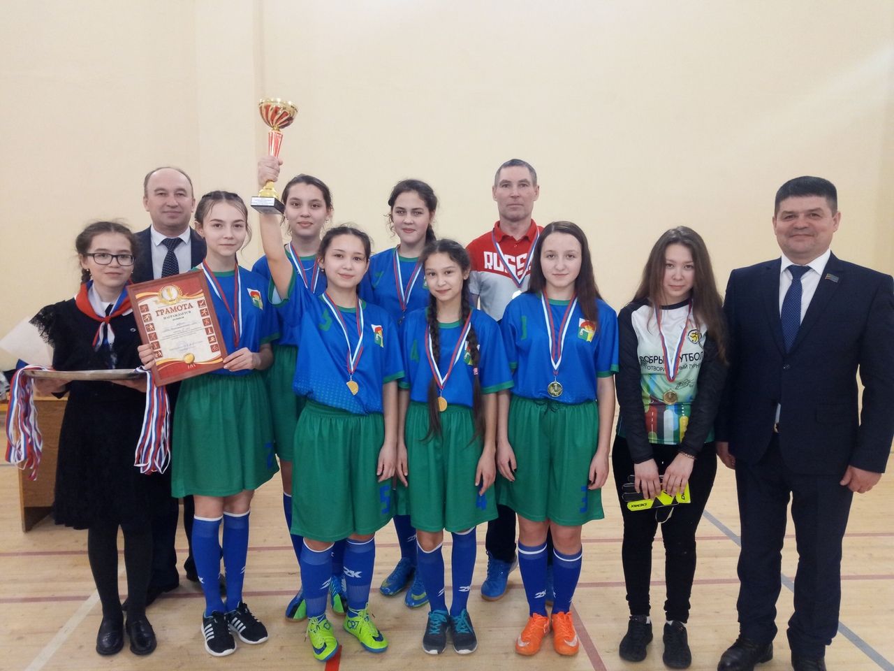 В Большеаксинской сош прошёл турнир по мини-футболу среди  девушек