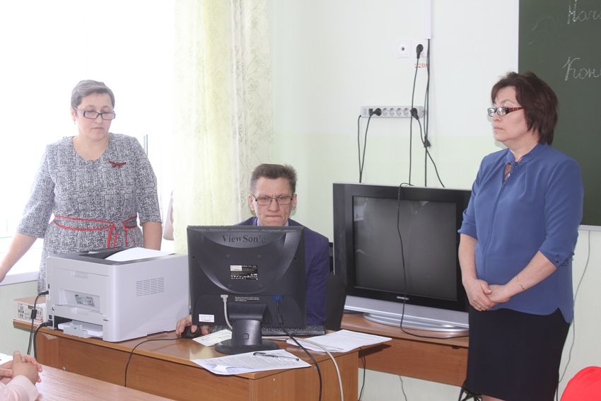 Родители дрожжановских  выпускников сдали  ЕГЭ по русскому языку