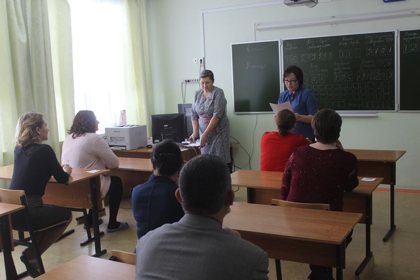 Родители дрожжановских  выпускников сдали  ЕГЭ по русскому языку