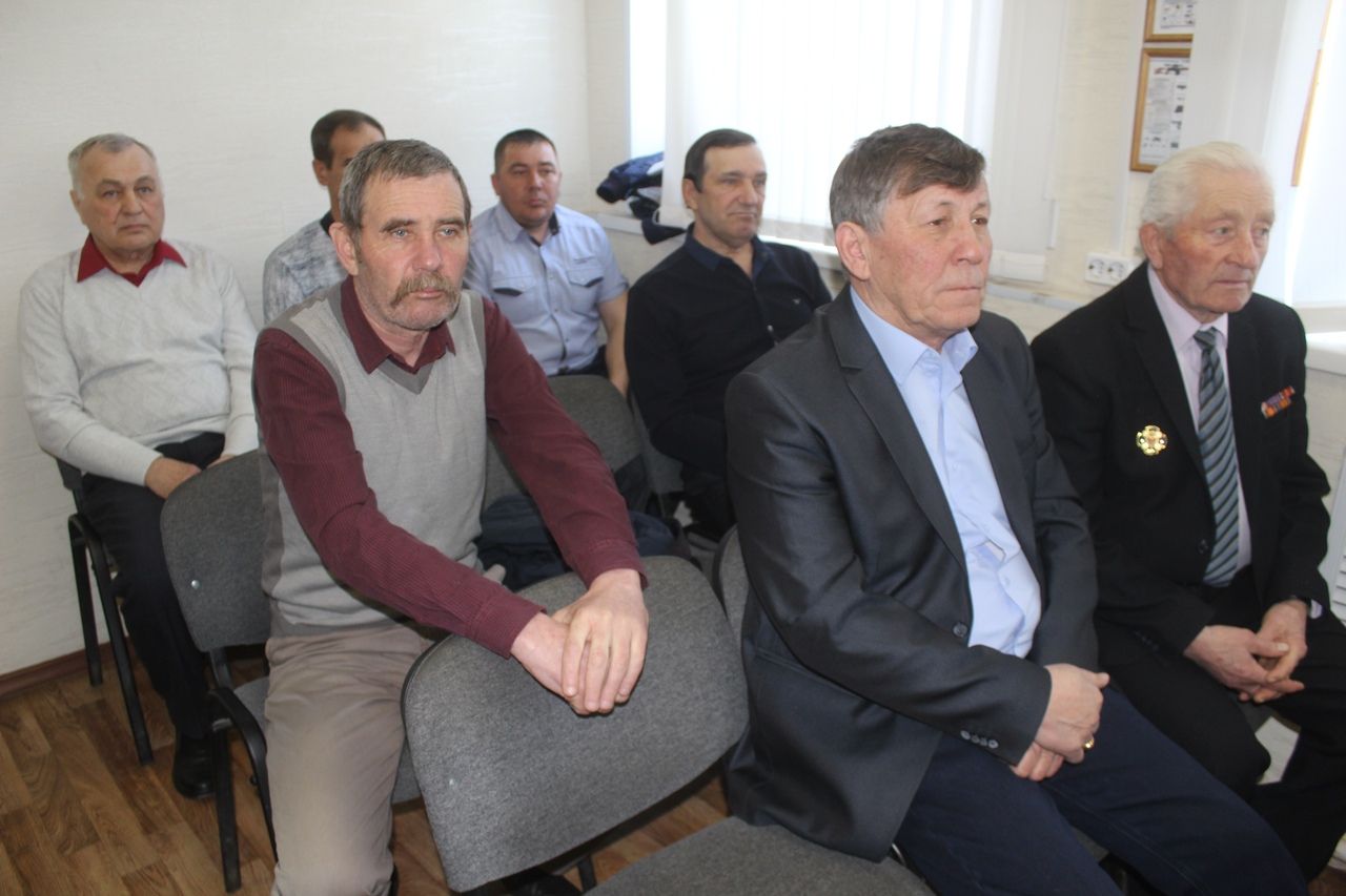 В ОМВД РФ по Дрожжановскому району отметили день ветеранов