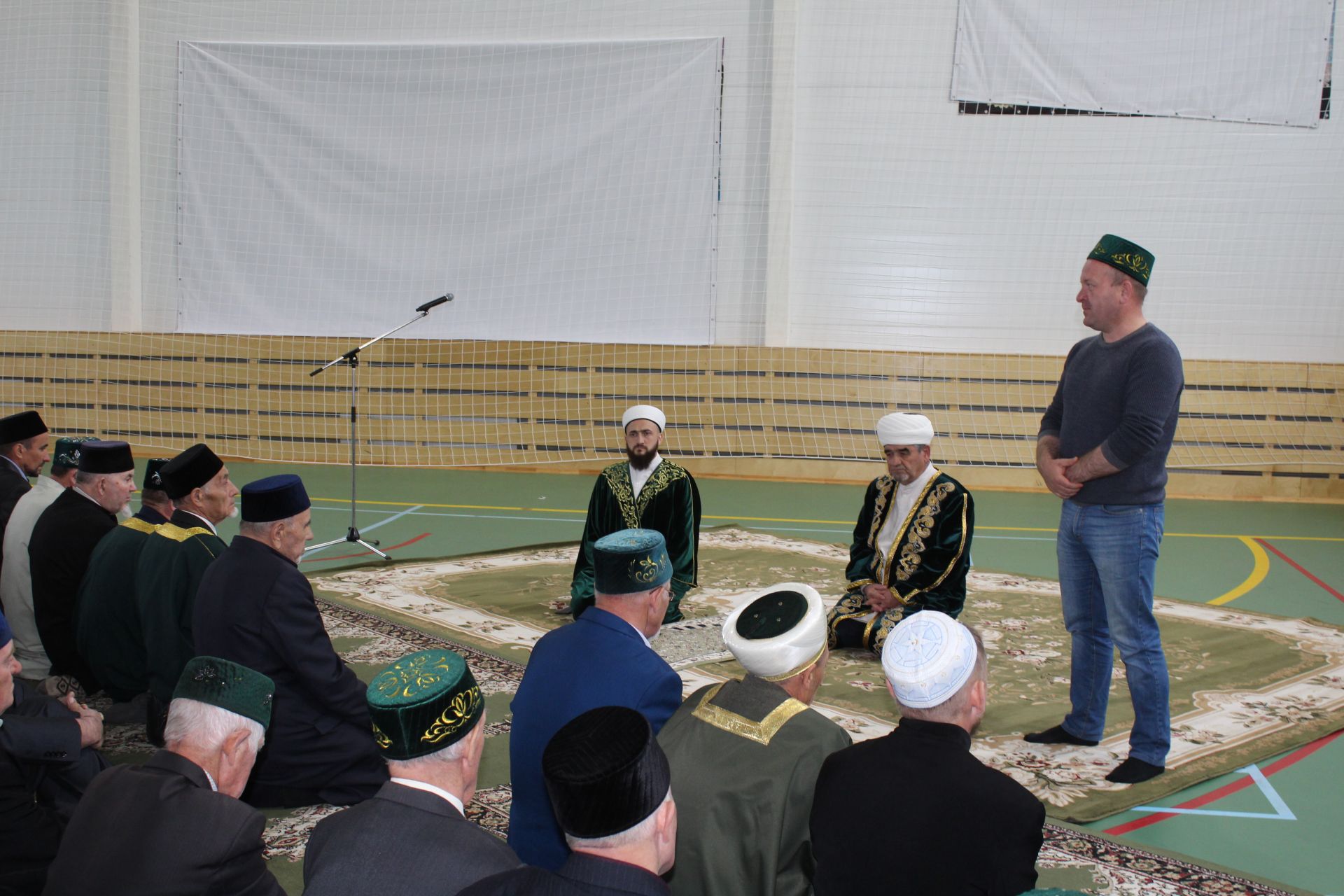 Муфтий РТ Камиль хазрат Самигуллин  побывал на ифтаре в Дрожжановском районе