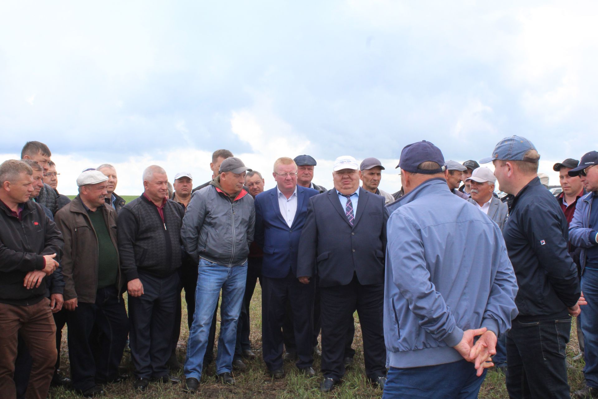 Министр сельского хозяйства и продовольствия РТ Марат Ахметов  посетил  Дрожжановский район