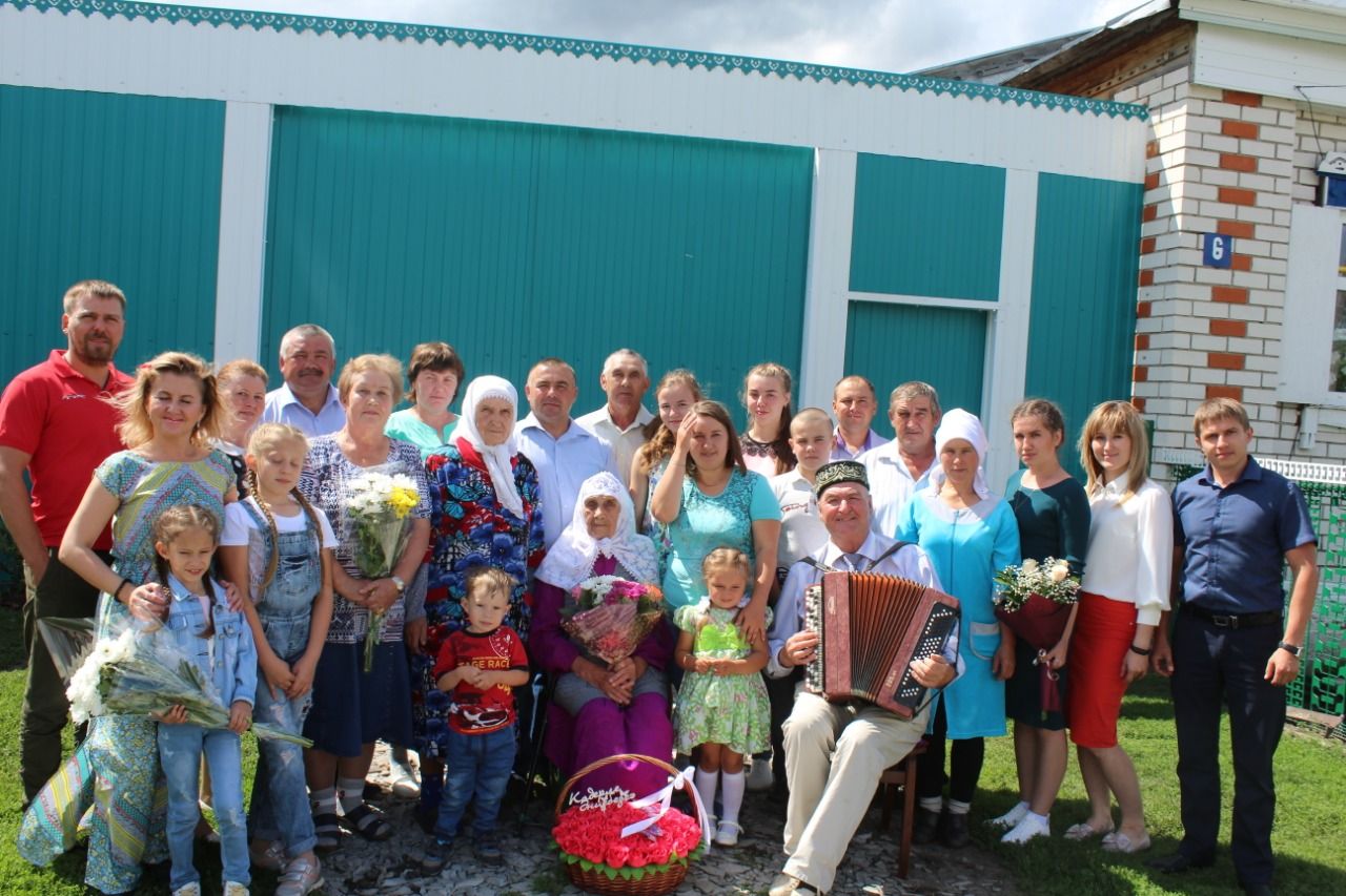 В первый день июля сразу три жительницы Дрожжановского района отметили 90-летие