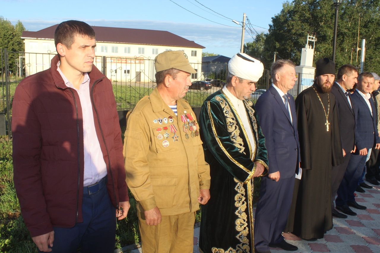 В Дрожжановском районе состоялись торжественные проводы в армию 4 призывников