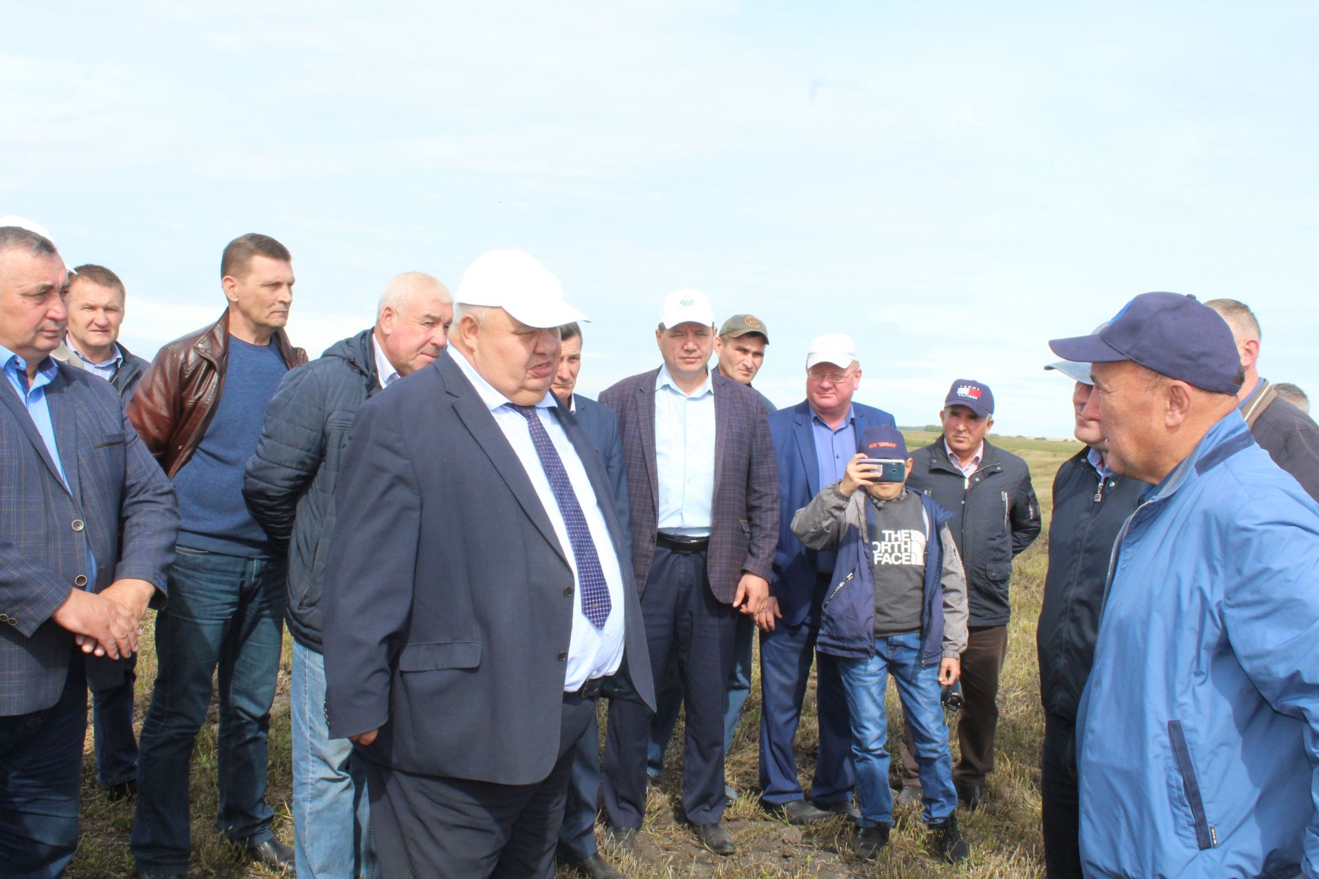 Министр сельского хозяйства и продовольствия РТ Марат Ахметов побывал в Дрожжановском районе