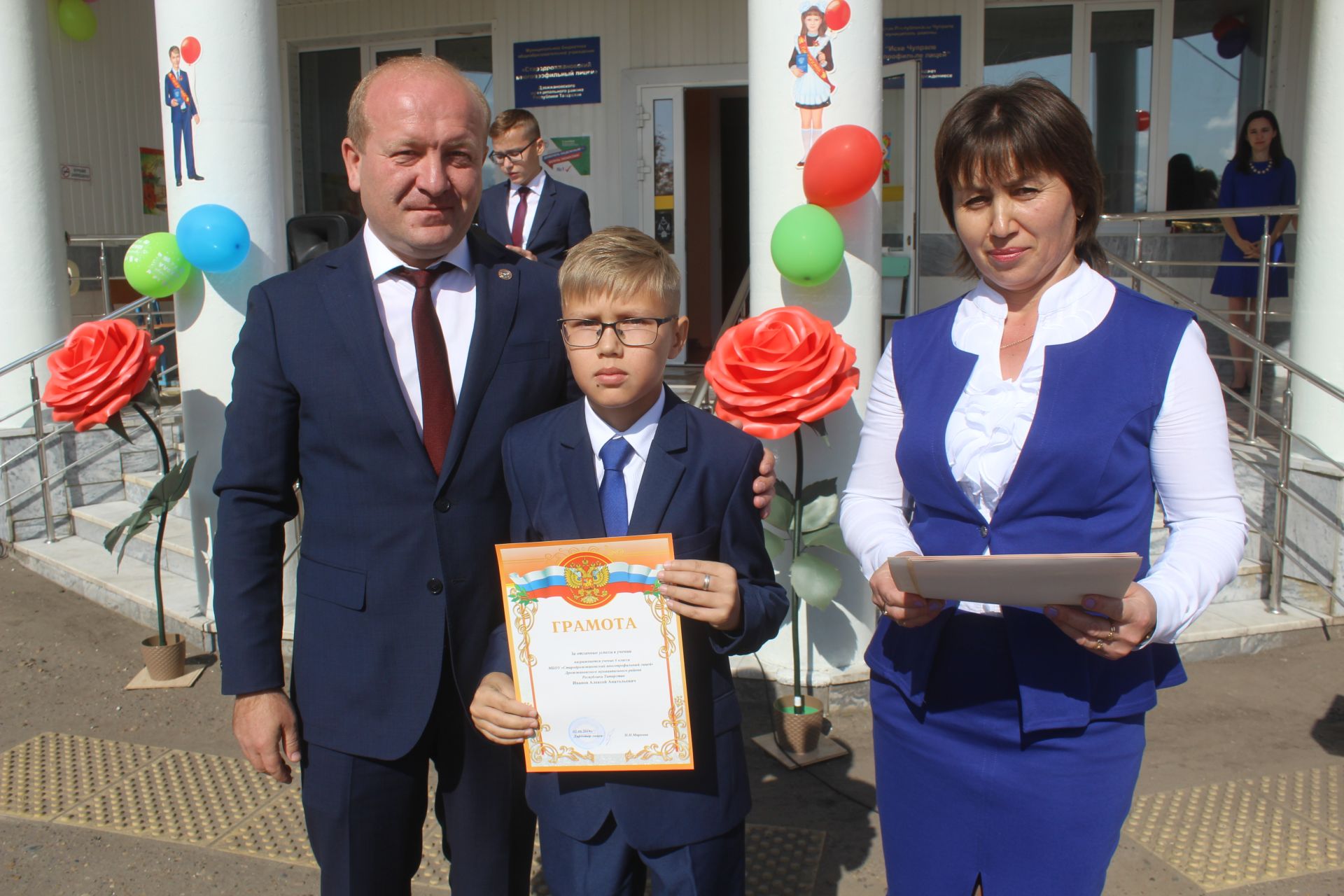 30 образовательных учреждений Дрожжановского района открыли сегодня свои двери для учащихся