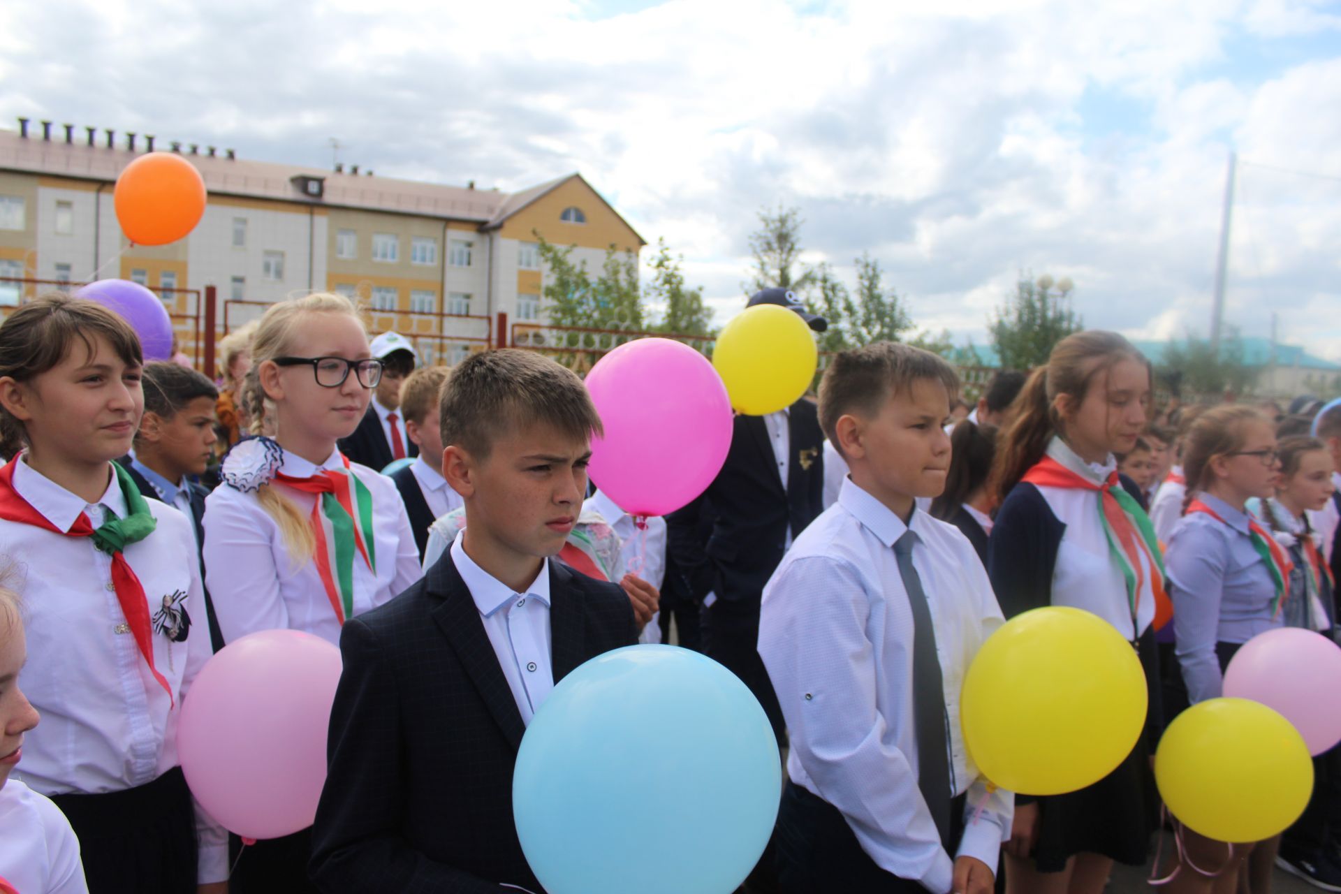 В Дрожжановском районе открылся подростковый клуб “Созидание”