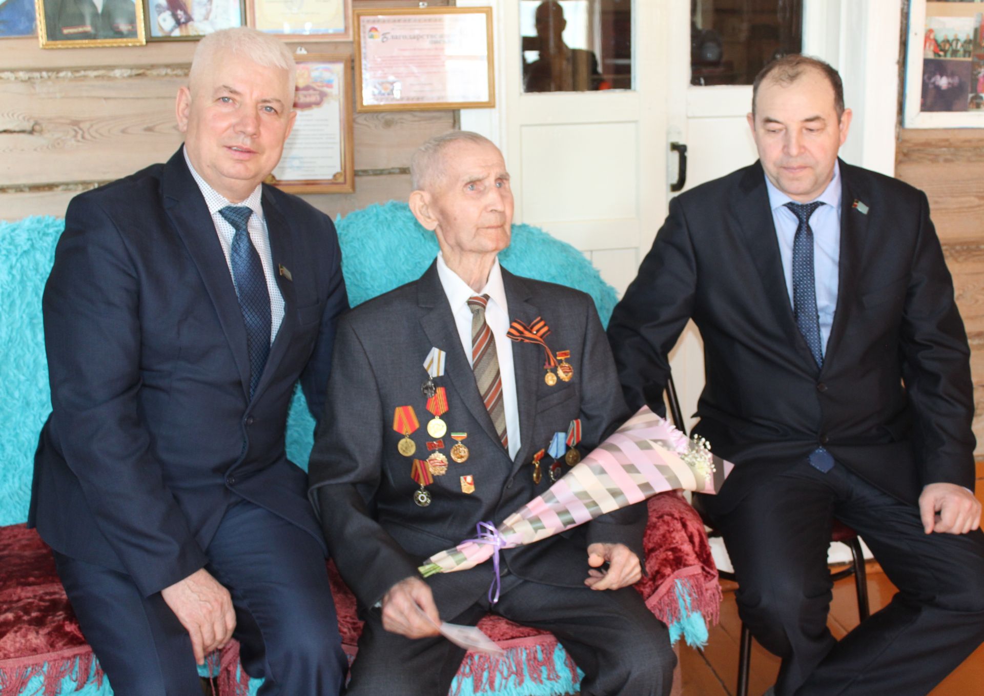 Тружеников тыла Новоильмовского СП наградили юбилейными медалями