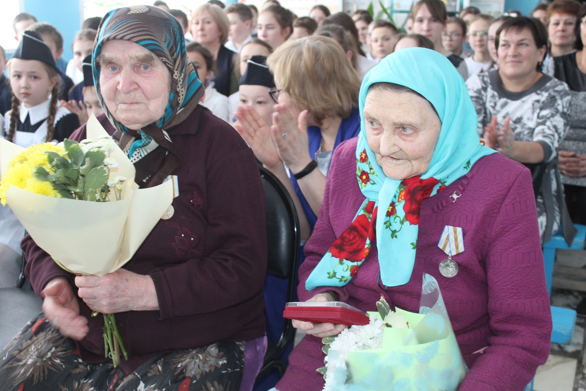 В Дрожжаном начались торжества по вручению юбилейных медалей Великой Победы