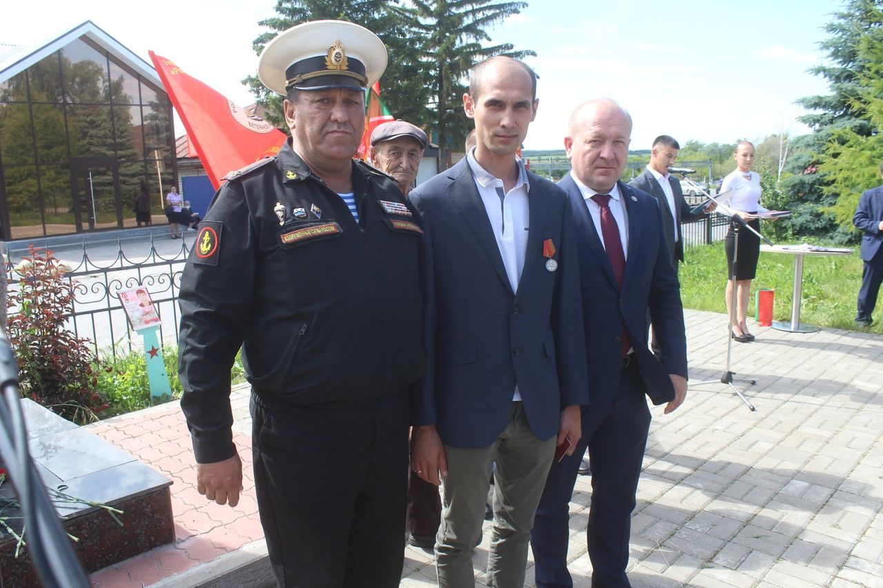 В Дрожжаном отметили День ветеранов боевых действий