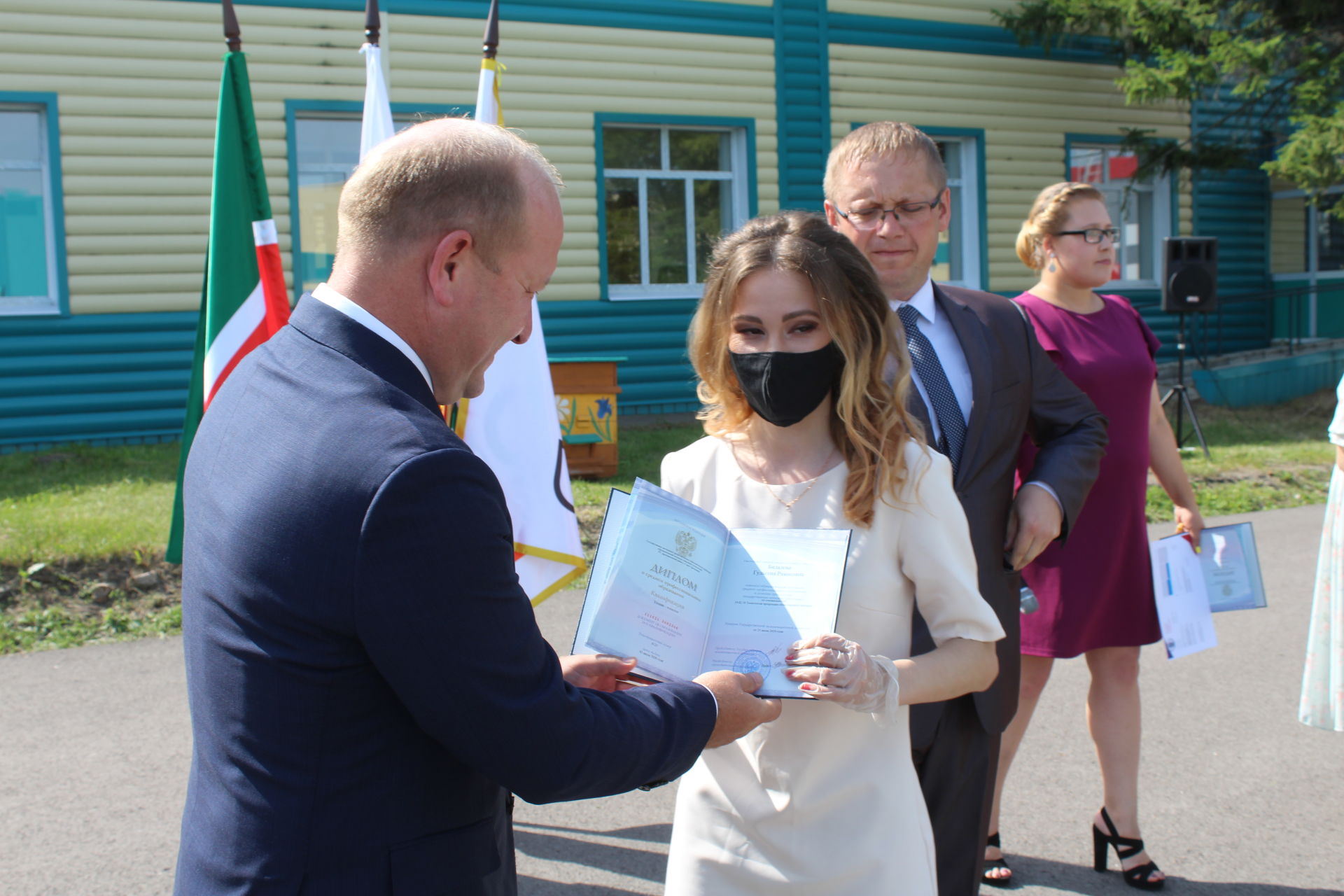 Выпускники Дрожжановского техникума получили дипломы