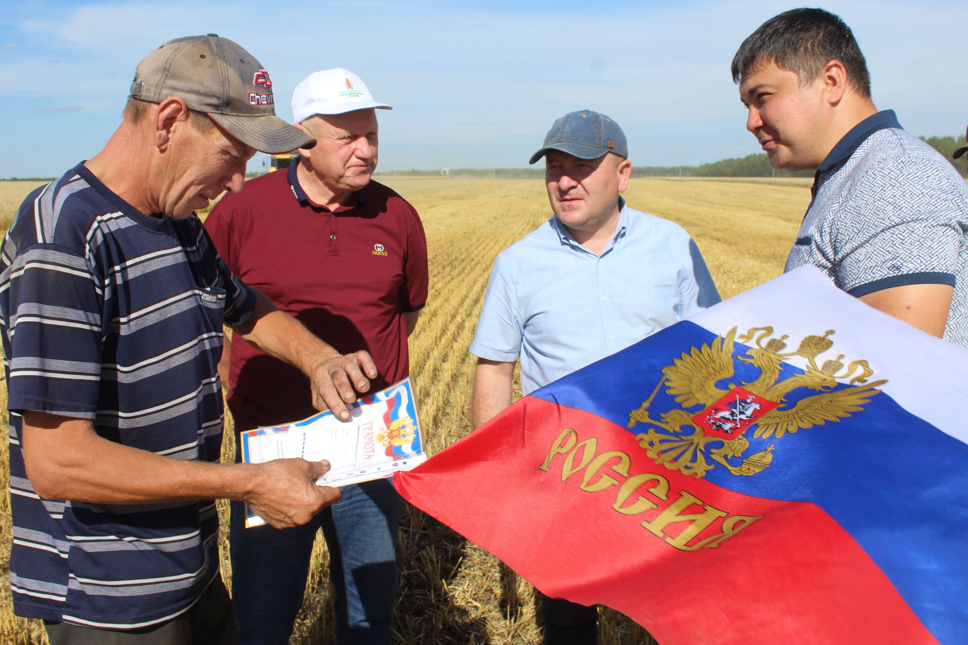 В Дрожжановском районе чествовали передовиков жатвы -2020