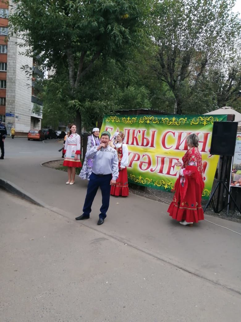 Дрожжановцы участвуют в сельхозярмарке в Казани