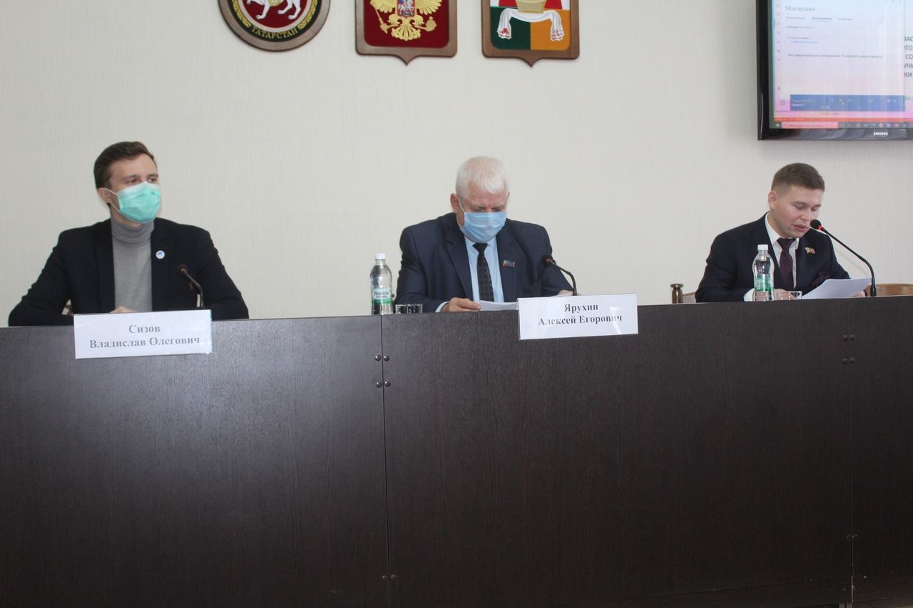 В Дрожжаном прошло третье заседание Молодежного парламента