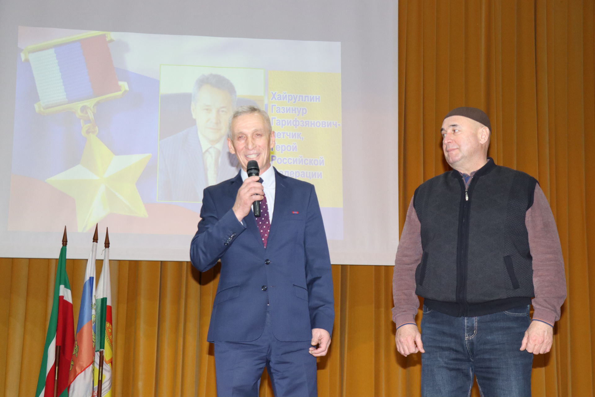 В Дрожжановском районе состоялась встреча с Героем России Газинуром Хайруллиным