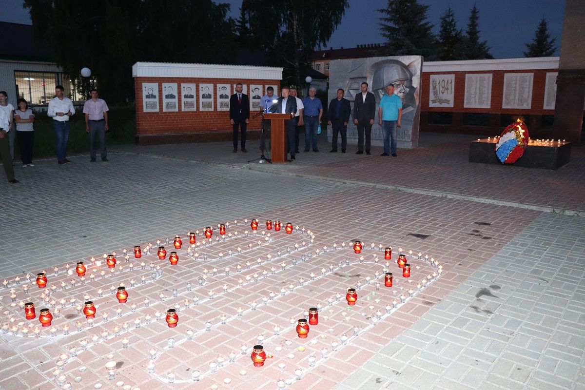 В Дрожжаном провели акцию «Свеча памяти»