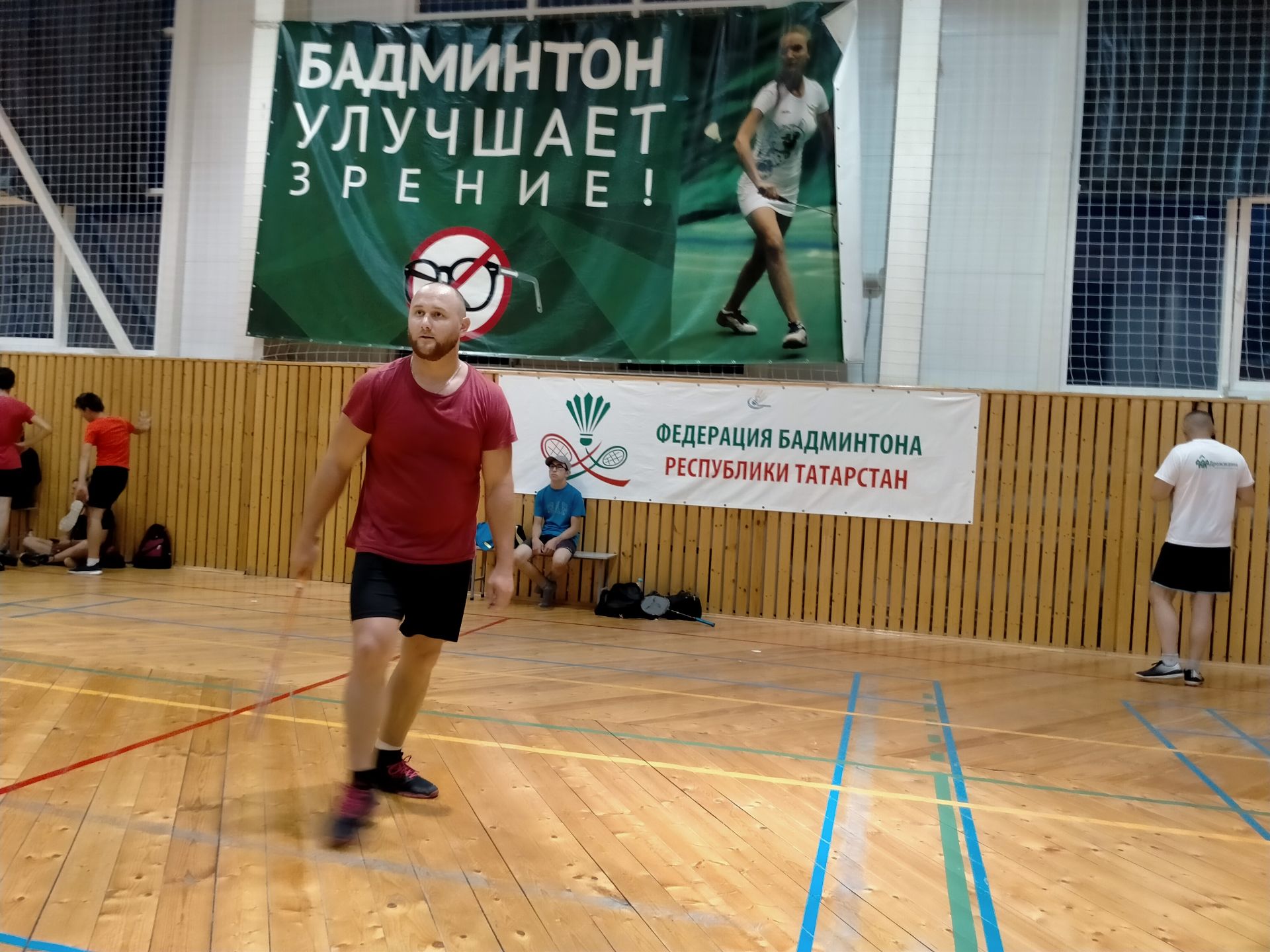 Дрожжановские бадминтонисты попробовали свои силы в одиночных турнирах