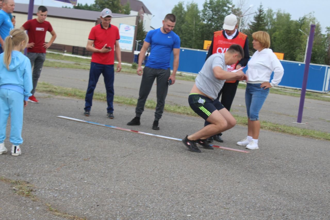 В здоровом теле — здоровый дух – в Дрожжаном прошло  чествование спортсменов