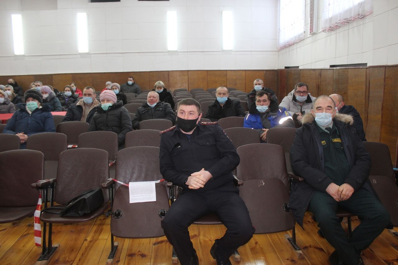 В Дрожжановском районе сельчане обсуждают насущные проблемы