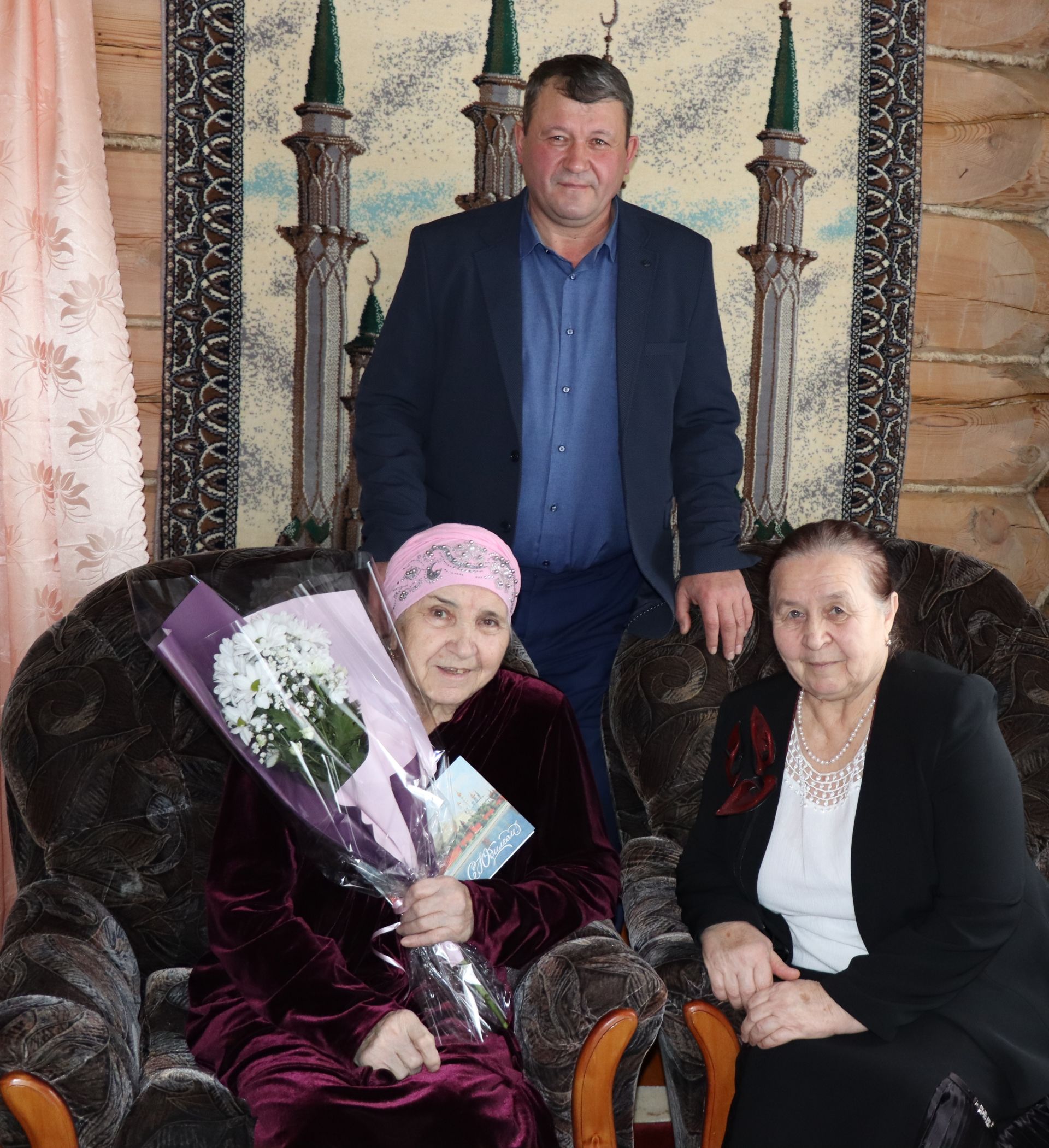 Учитель на всю жизнь: Назие Азизовой из села Верхние Каракитяны исполнилось 90 лет