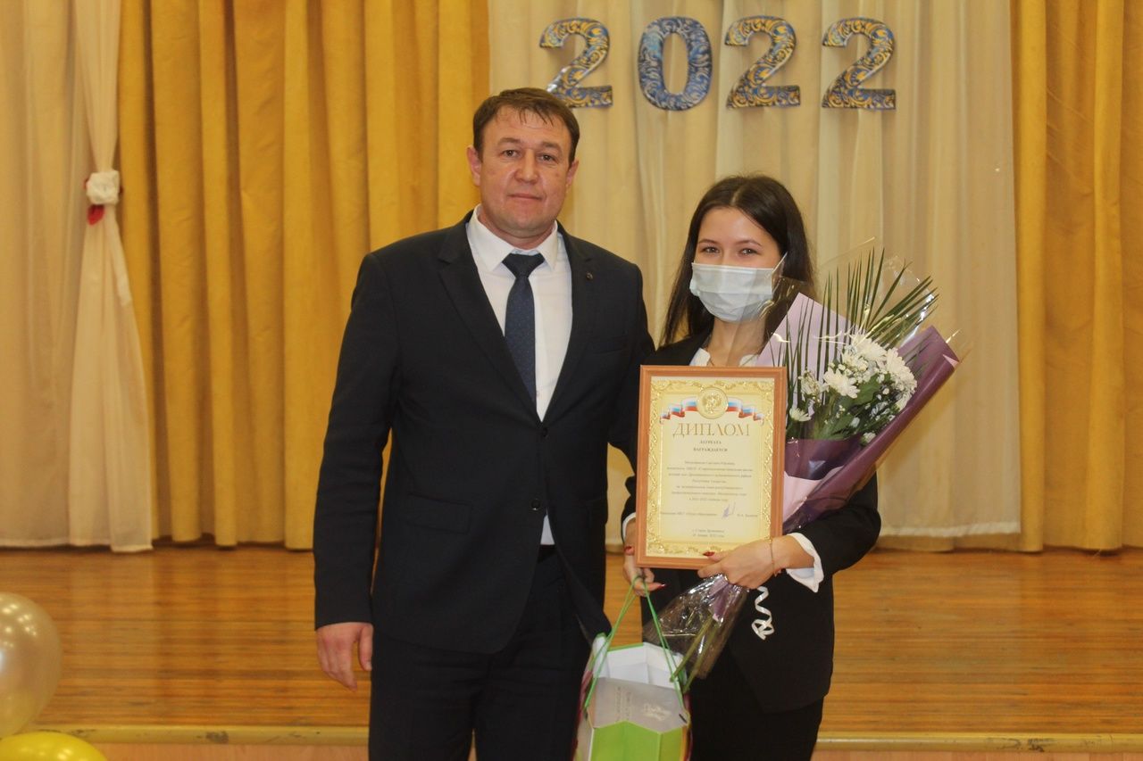 В Дрожжаном прошел муниципальный этап Всероссийского конкурса «Учитель года-2022» и «Лучший учитель татарского языка и литературы»