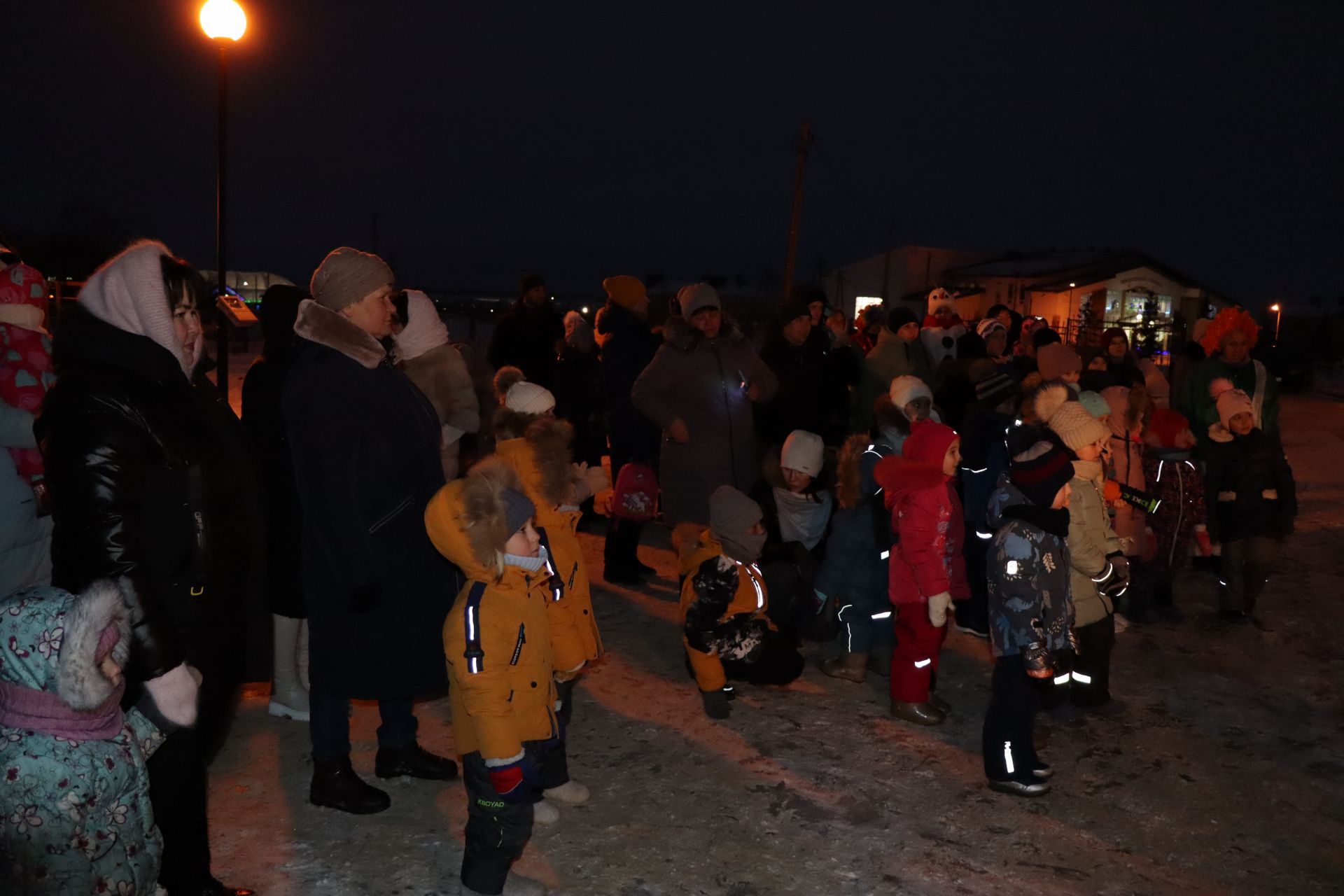 При храме Сергия Радонежского в селе Старое Дрожжаное открыли детскую площадку