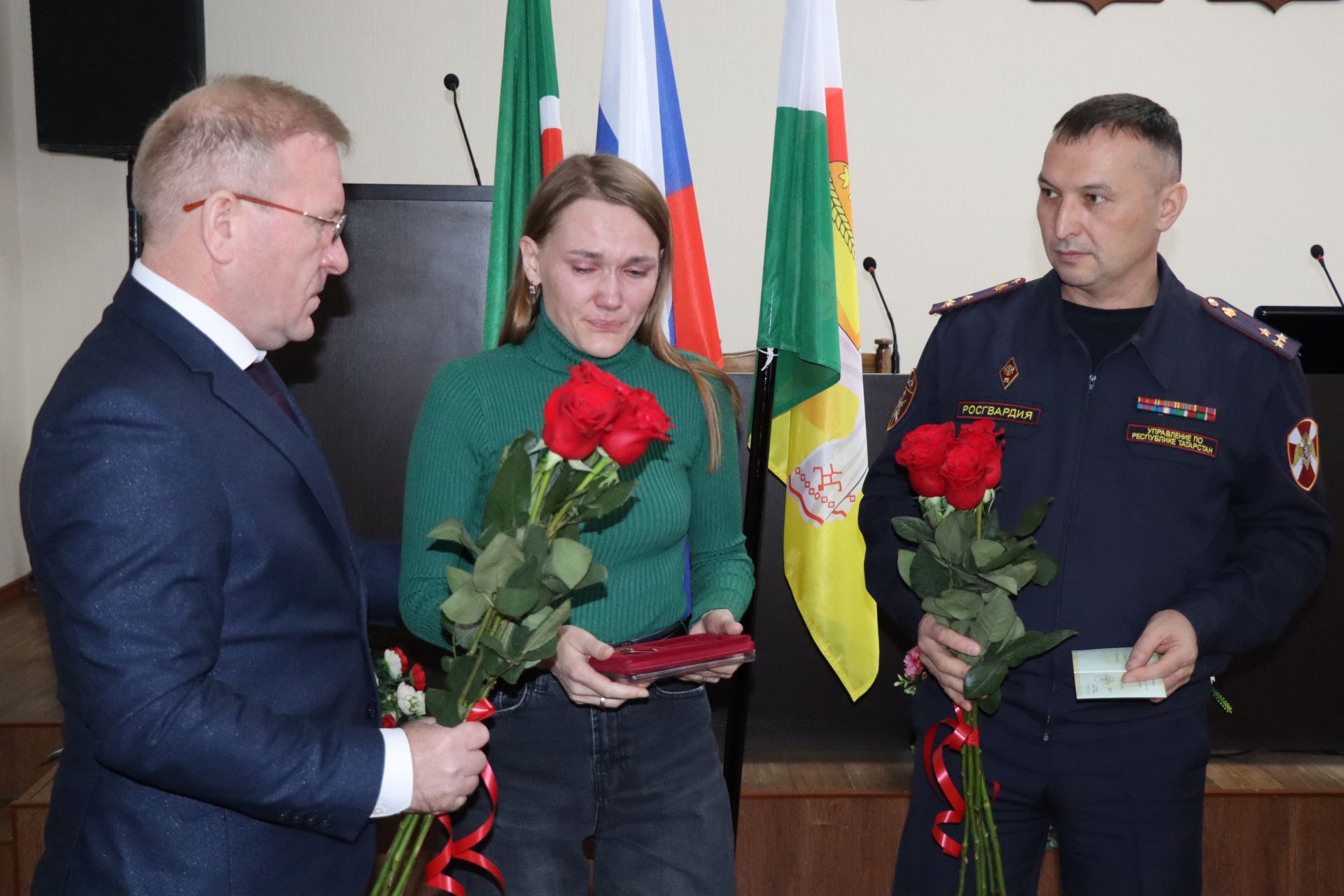 В Дрожжаном состоялась торжественная церемония вручения Ордена Мужества и медали «За боевые отличия»
