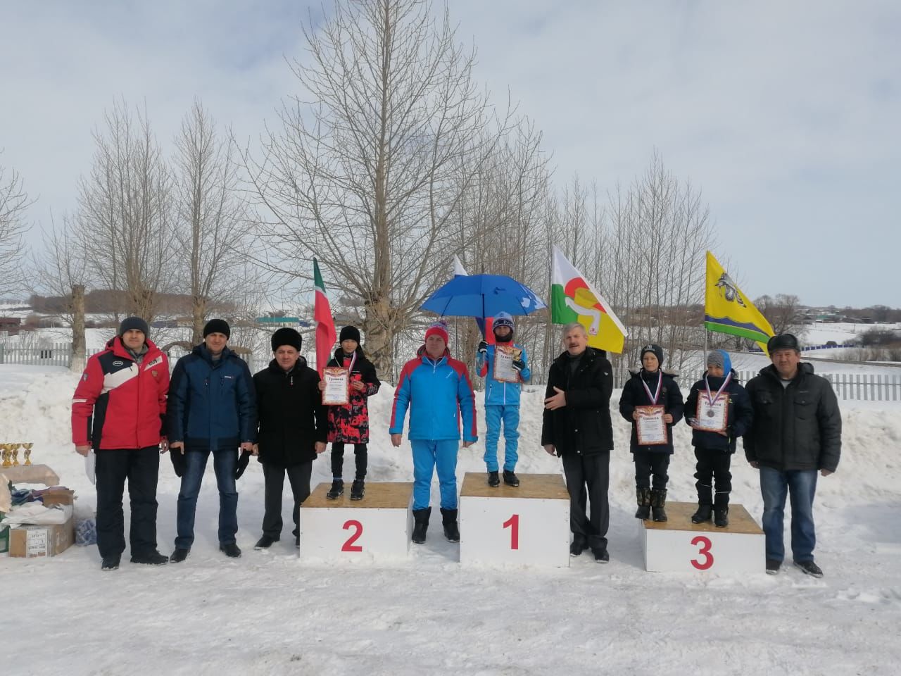 В Дрожжаном состоялись лыжные гонки в рамках партийного проекта «Спортивные традиции»