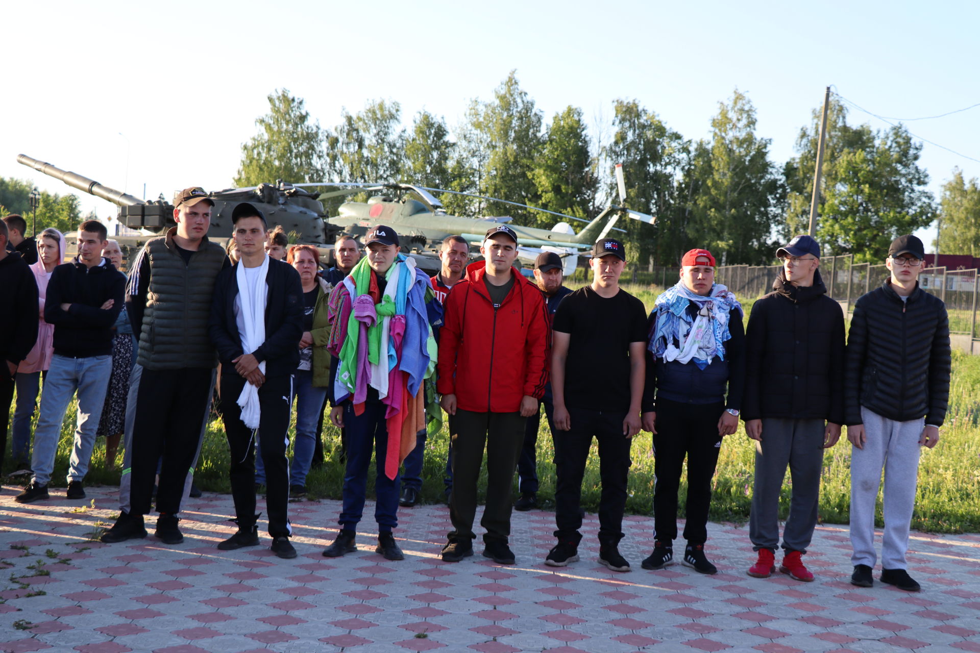 Восемь парней из Дрожжановского района отправились на военную службу