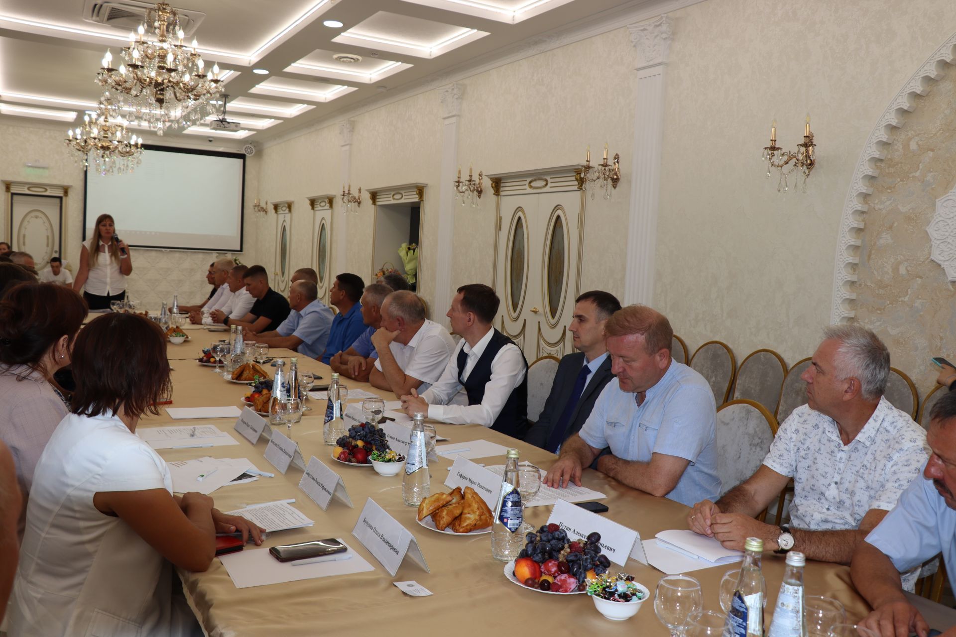 Предприниматели Дрожжановского района встретились за «круглым столом»