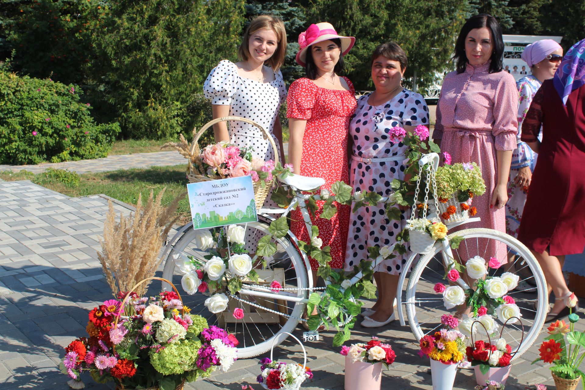 «Фестиваль цветов» и выставка «Дары осени»: Дрожжановские участники сделали невозможное