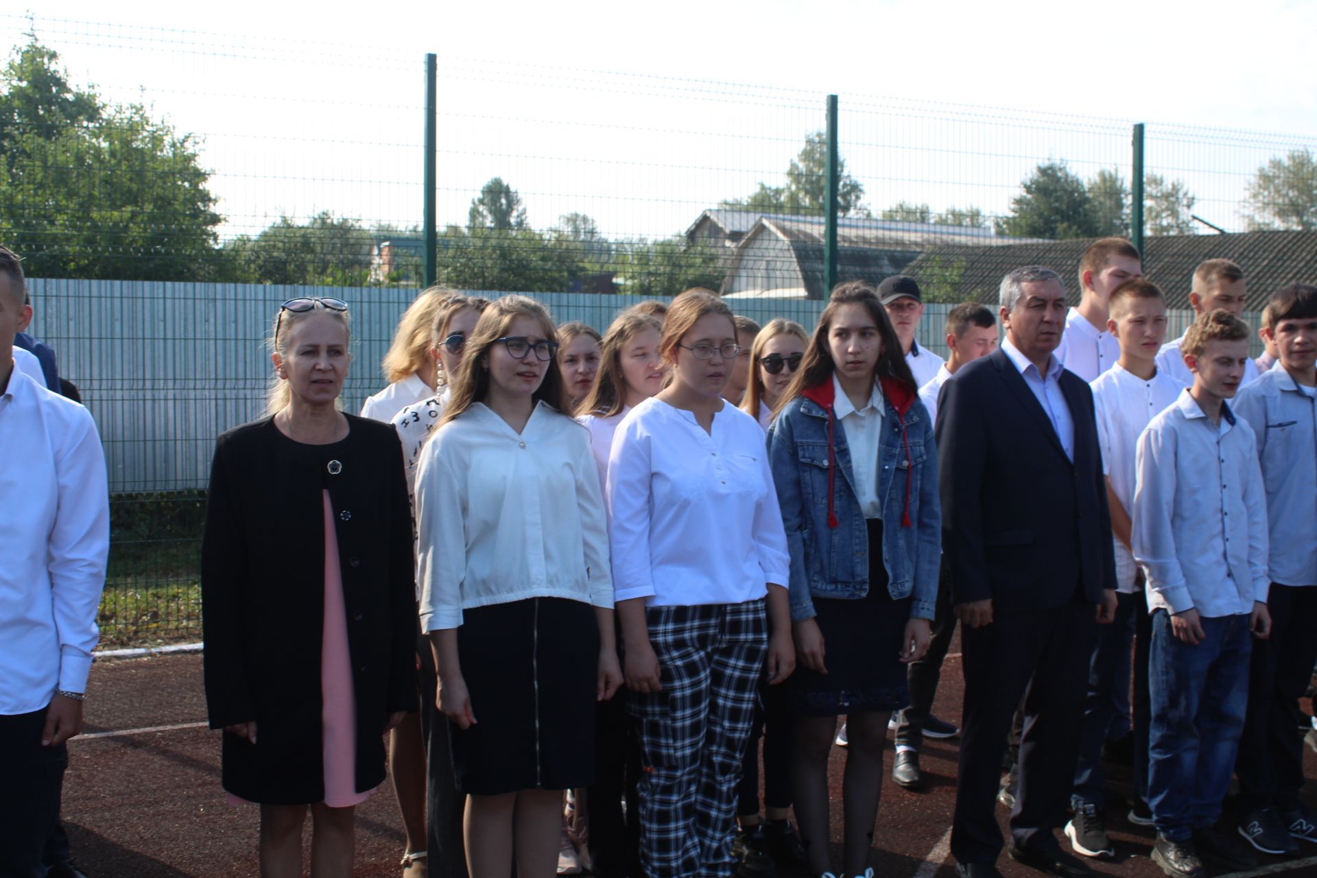 В Дрожжановском техникуме прошла традиционная торжественная линейка посвященная Дню Знаний