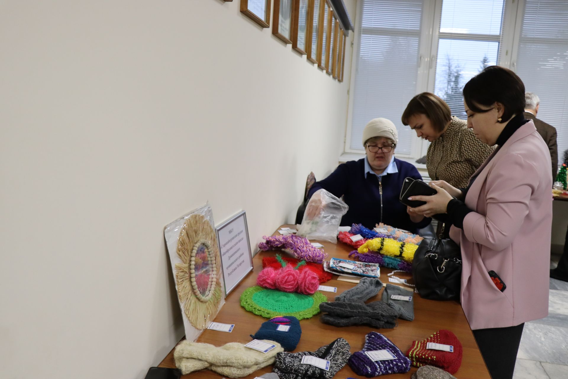 В Дрожжановском районе РТ прошла благотворительная ярмарка изделий, выполненных руками инвалидов