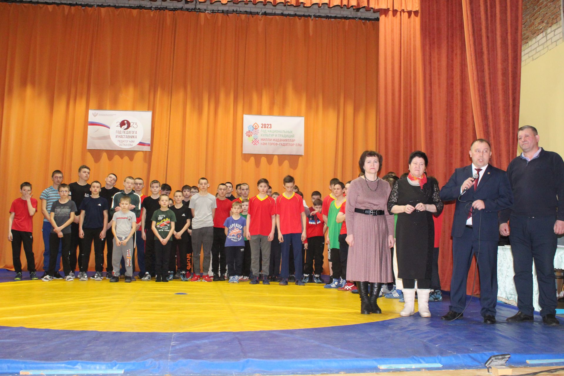 В селе Нижние Каракитяны прошёл турнир по борьбе «Корэш» памяти Фарита Азизова