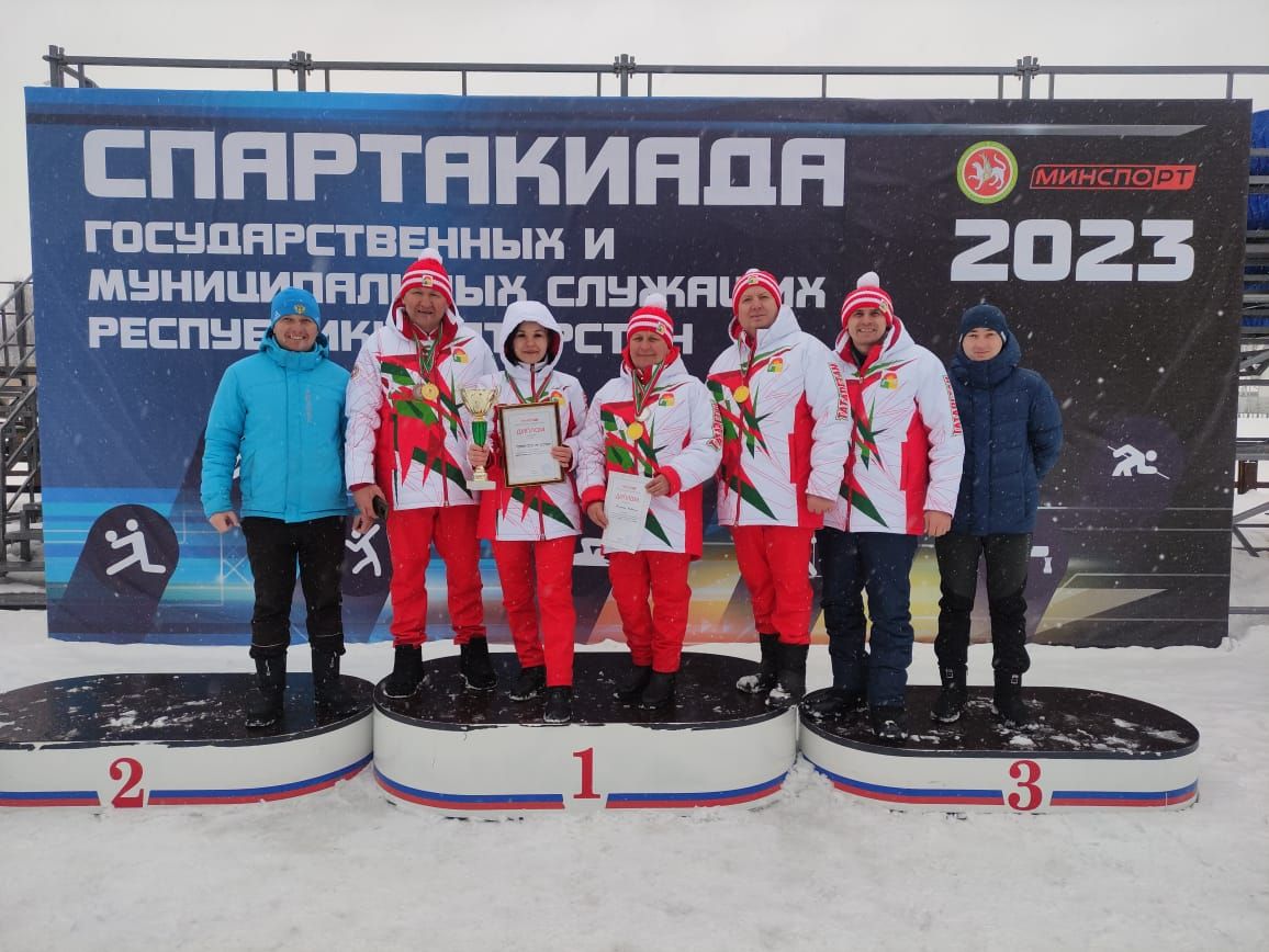 Дрожжановская команда заняла 1место по лыжным гонкам