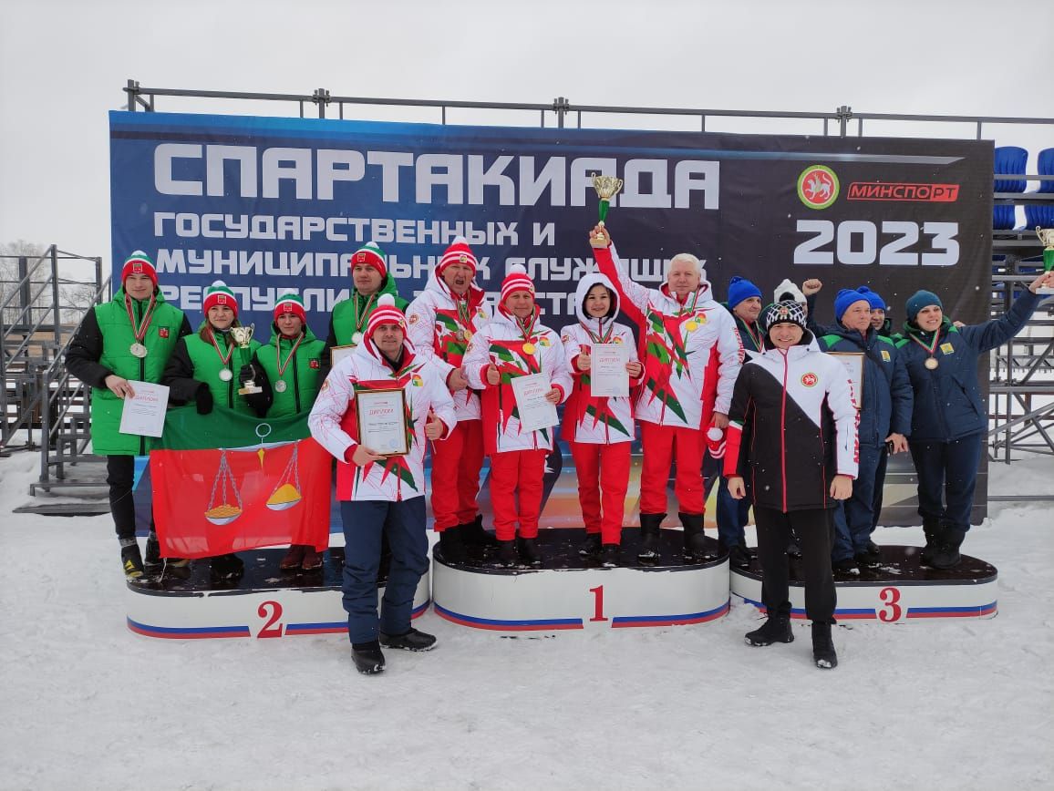 Дрожжановская команда заняла 1место по лыжным гонкам