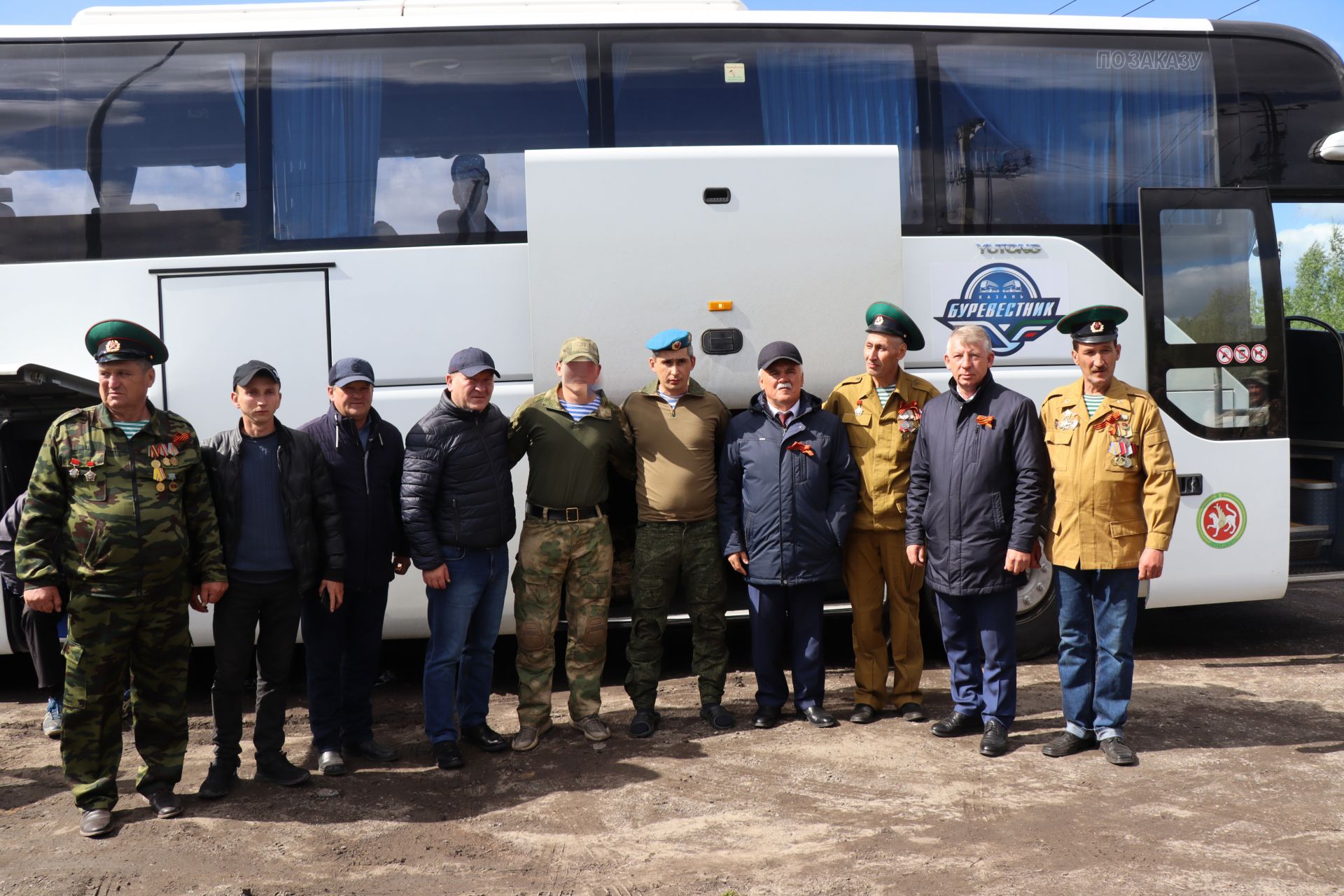 Долгожданная встреча: еще двое мобилизованных дрожжановцев вернулись в отпуск