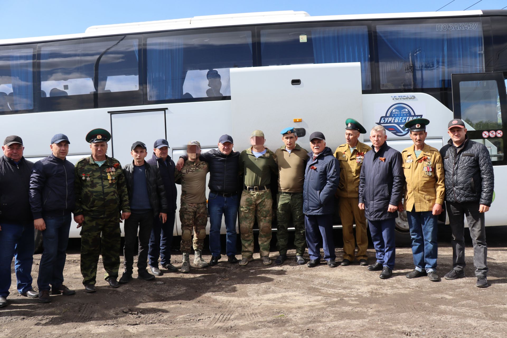 Долгожданная встреча: еще двое мобилизованных дрожжановцев вернулись в отпуск