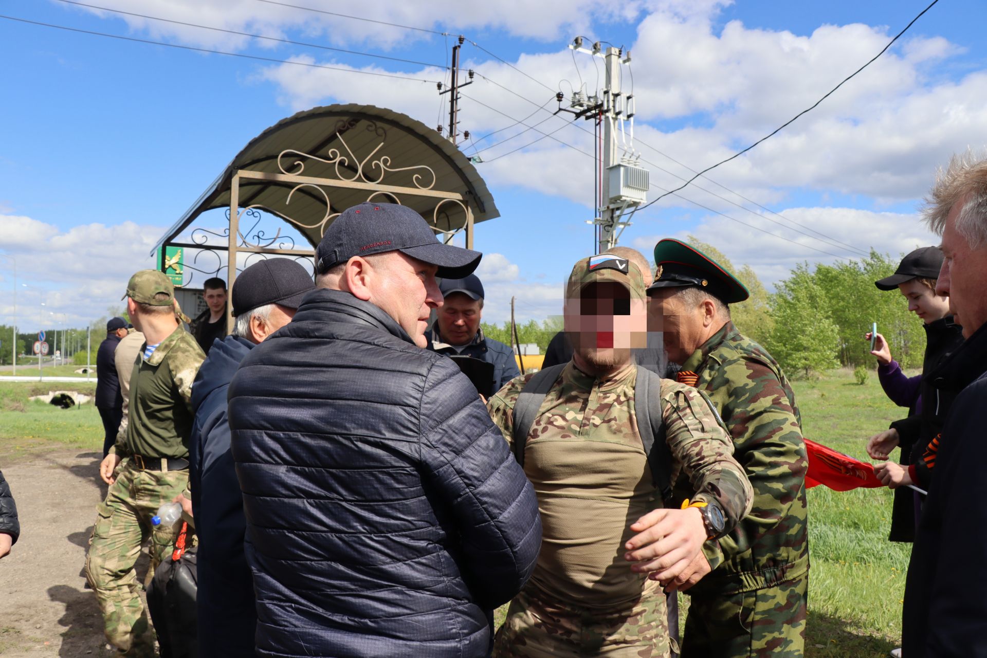 Долгожданная встреча: еще двое мобилизованных дрожжановцев вернулись в отпуск