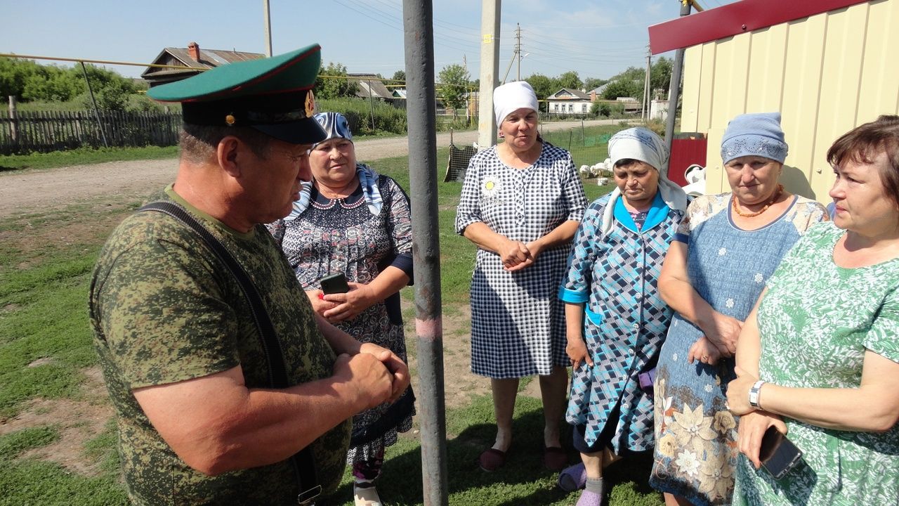 В Дрожжановском районе в доме погибшего в СВО бойца установили памятную доску