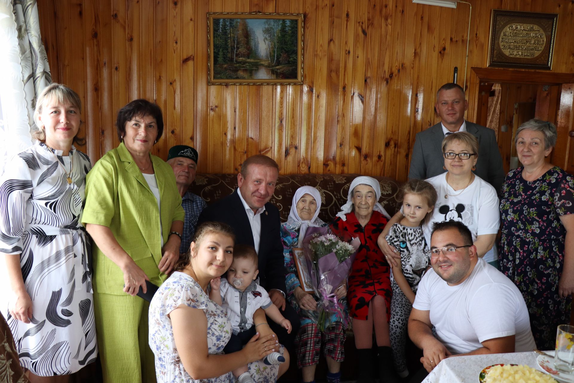 Иске Чүпрәле авылында яшәүче Хөрия Фәткылкадыйр кызы Җамалдиновага 90 яшь тулды