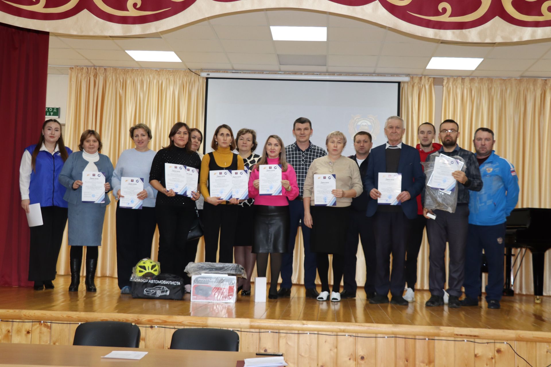 Чүпрәледә иң яхшы яшь инспекторлар отряды һәм җитәкчеләре ачыкланды